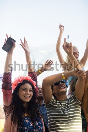 Rückansicht Frau Herzform genießen Diskothek Stock foto © wavebreak_media