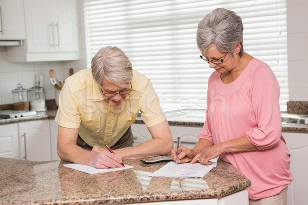 Foto stock: Pareja · de · ancianos · casa · cocina · mujer