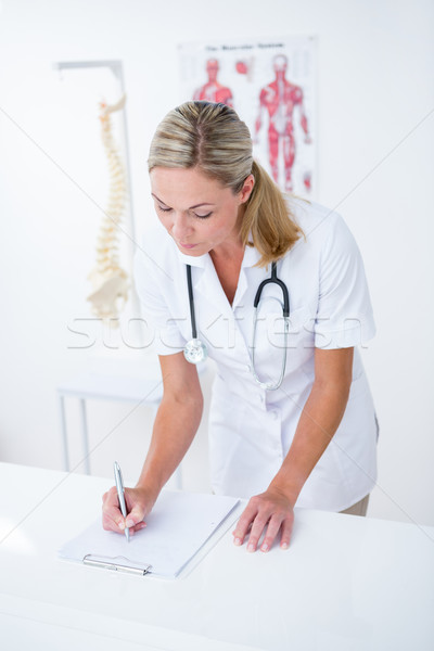 Orvos ír vágólap asztal orvosi iroda Stock fotó © wavebreak_media
