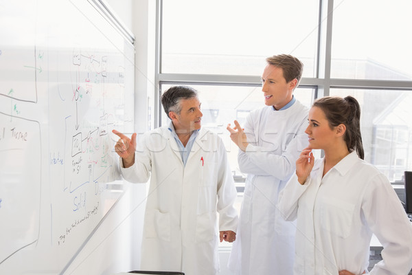 Foto stock: Ciência · estudantes · olhando · laboratório