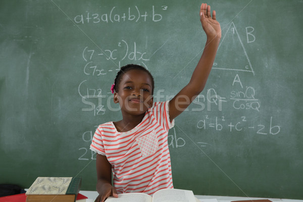 [[stock_photo]]: écolière · main · séance · classe · portrait · livre