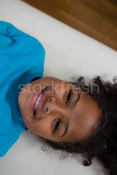 肖像 女孩 床 診所 微笑 快樂 商業照片 © wavebreak_media