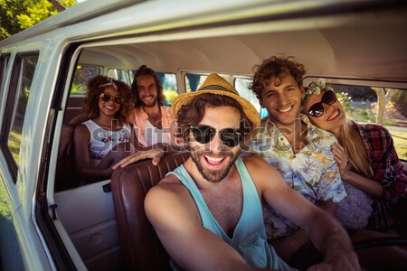 Kadın resim arkadaşlar adam mutlu Stok fotoğraf © wavebreak_media