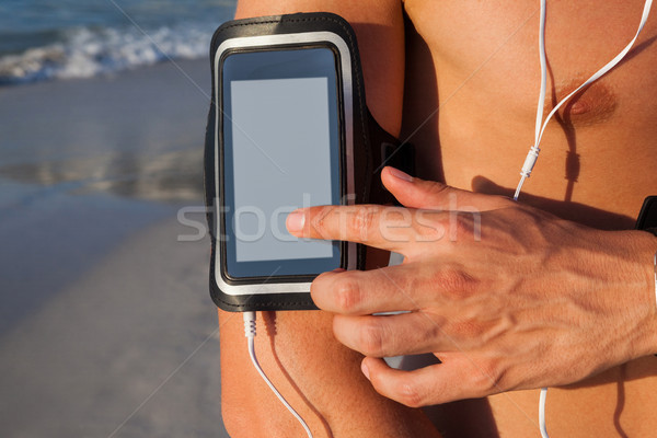 Stockfoto: Gespierd · man · mobiele · telefoon · strand · natuur