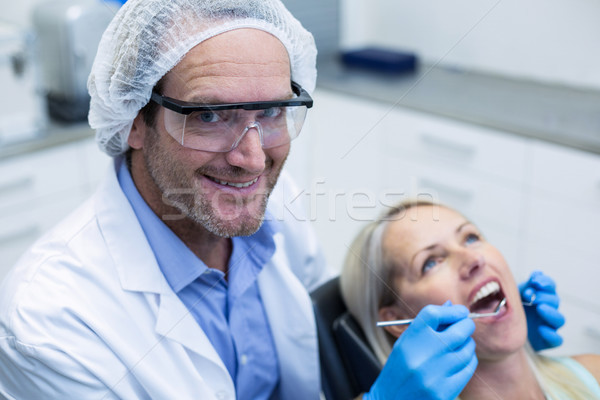 стоматолога женщину инструменты стоматологических клинике Сток-фото © wavebreak_media