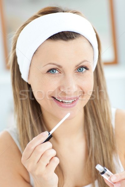 Vrouw glans lippen badkamer Stockfoto © wavebreak_media