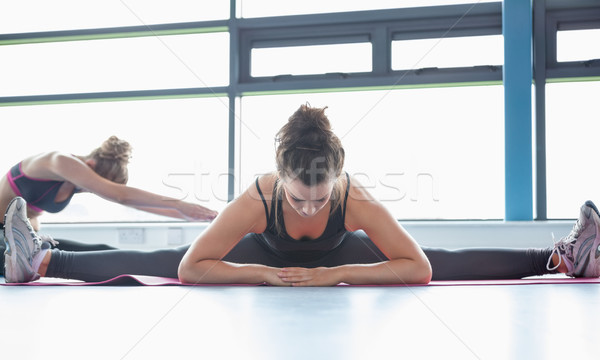 Foto stock: Mujer · piernas · gimnasio · deporte · cuerpo