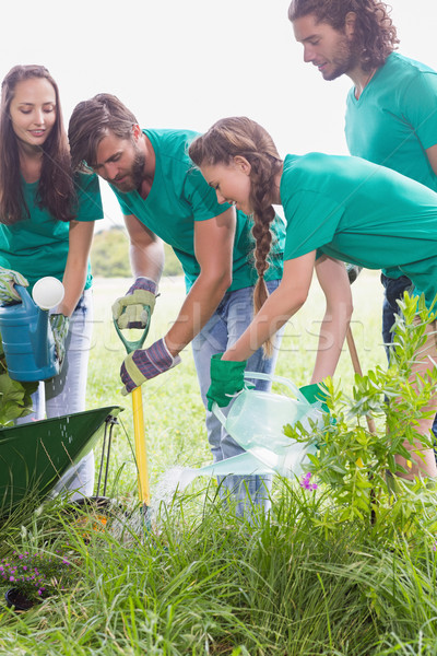 Foto stock: Feliz · amigos · jardinería · comunidad · mujer