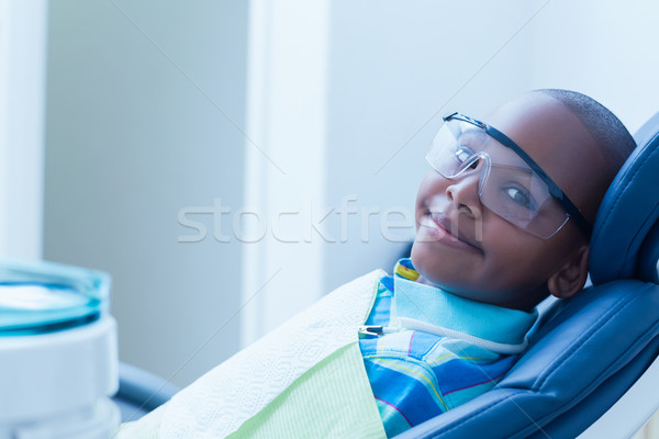 Glimlachend jongen wachten tandheelkundige examen portret Stockfoto © wavebreak_media