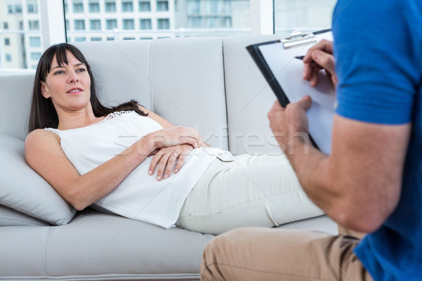 Mujer consulta terapeuta clínica pluma salud Foto stock © wavebreak_media