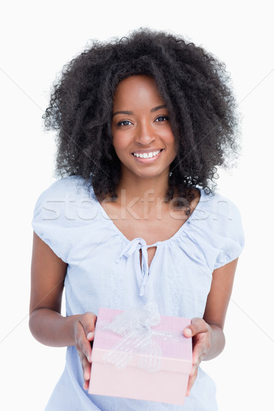 Heureux jeune femme anniversaire cadeau blanche boîte [[stock_photo]] © wavebreak_media