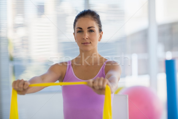 Stockfoto: Portret · vrouw · weerstand · band · fitness