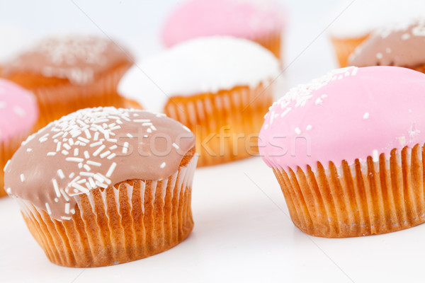Muffins sucre glace ensemble blanche fond manger [[stock_photo]] © wavebreak_media
