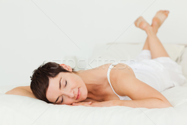 Femme ventre chambre sourire sexy [[stock_photo]] © wavebreak_media