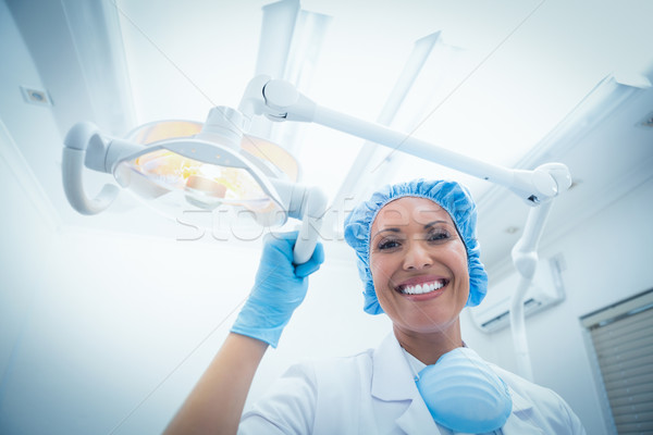 Foto stock: Sonriendo · femenino · dentista · luz · retrato