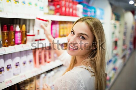 Lächelnde Frau Registrierkasse zahlen Kreditkarte Supermarkt Business Stock foto © wavebreak_media