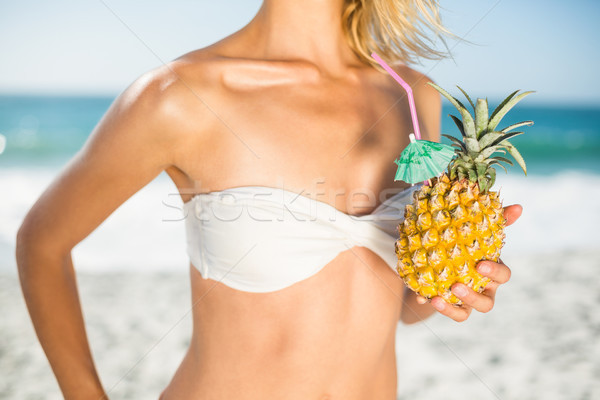 Femme ananas eau soleil [[stock_photo]] © wavebreak_media