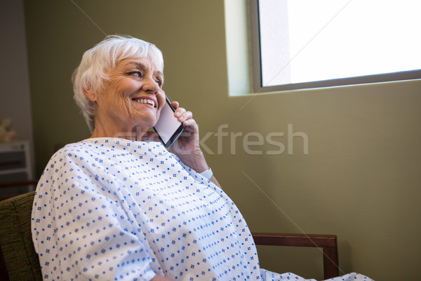 Foto stock: Senior · paciente · falante · telefone · móvel · hospital · janela