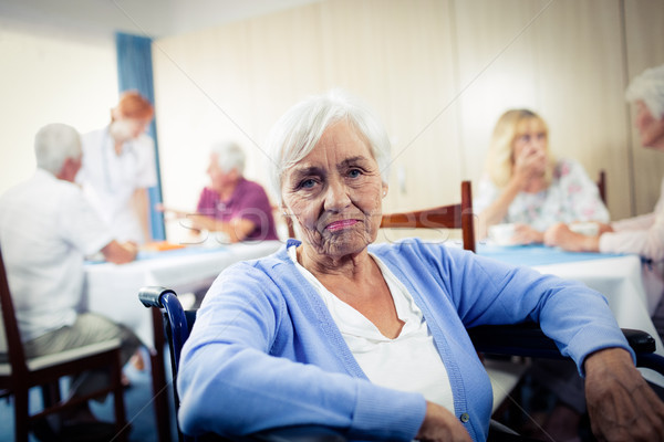 Portret senior vrouw pensioen huis Stockfoto © wavebreak_media