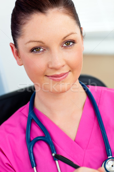 Foto stock: Sofisticado · femenino · cirujano · sonriendo · cámara · sesión