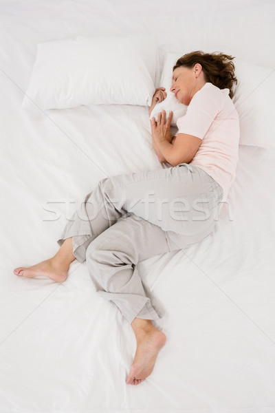 Foto stock: Vista · mujer · madura · dormir · cama · casa