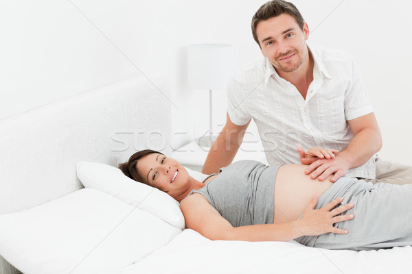 беременная женщина муж домой улыбка счастливым пару Сток-фото © wavebreak_media