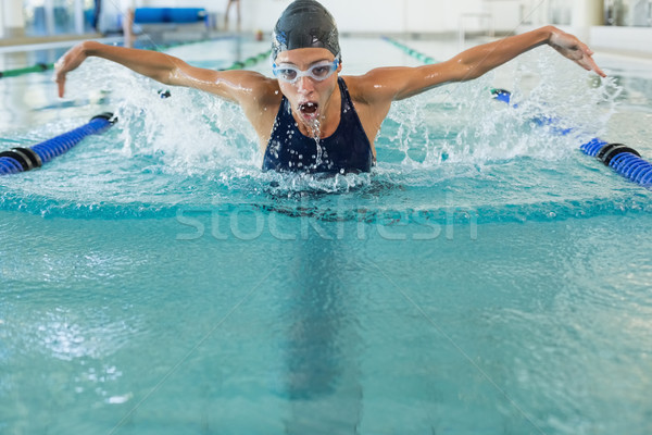 Fitt úszó pillangó úszómedence szabadidő központ Stock fotó © wavebreak_media