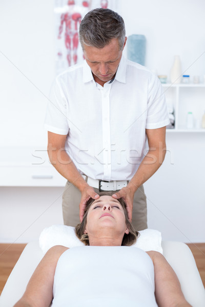 Frau Hals Massage medizinischen Büro Gesundheit Stock foto © wavebreak_media