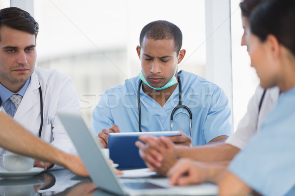 Stok fotoğraf: Doktorlar · toplantı · hastane · grup · genç · bilgisayar