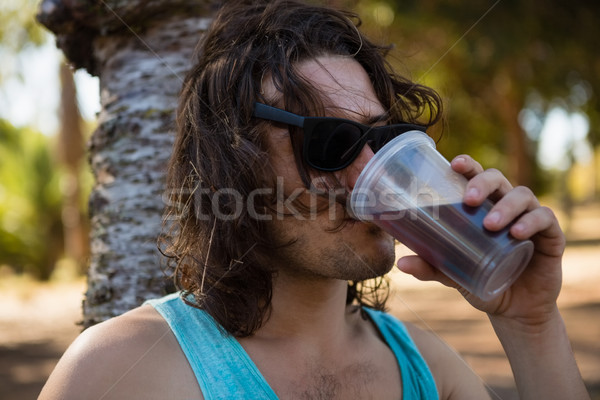 Man drinken bier park bewusteloos alleen Stockfoto © wavebreak_media