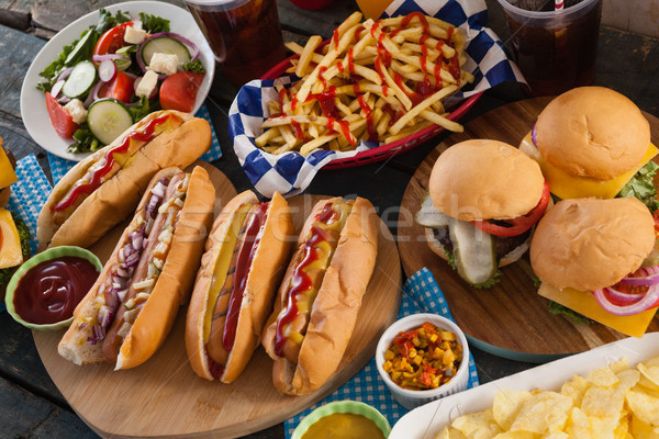 Snacks houten tafel voedsel partij salade Stockfoto © wavebreak_media