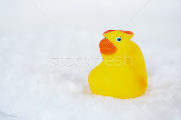 Citromsárga kacsa fehér törölköző otthon fürdőkád Stock fotó © wavebreak_media
