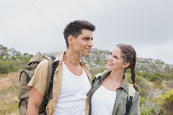 徒步旅行 情侶 步行 山 地形 肖像 商業照片 © wavebreak_media