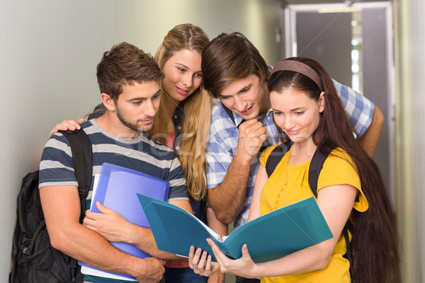 Studentów kolegium korytarz portret Zdjęcia stock © wavebreak_media