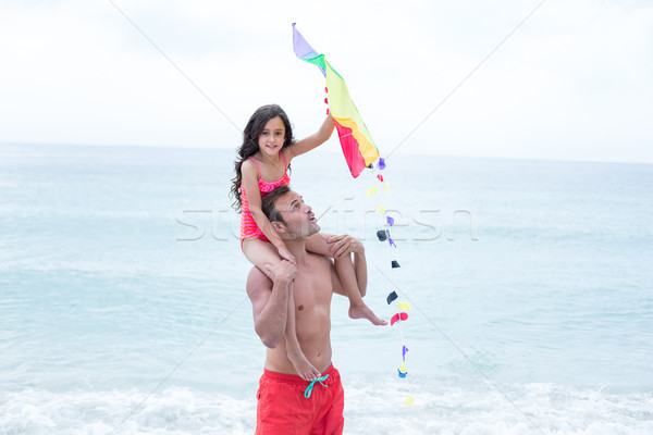 Père fille kite plage mer [[stock_photo]] © wavebreak_media