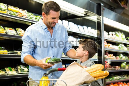 Foto stock: Casal · digital · comprimido · compras · supermercado · negócio