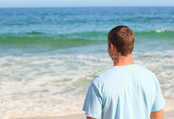красивый мужчина ходьбе пляж небе любви счастливым Сток-фото © wavebreak_media