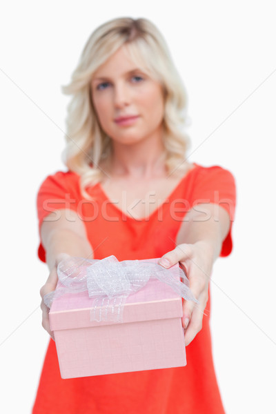 Anniversaire cadeau jeune femme blanche beauté boîte [[stock_photo]] © wavebreak_media