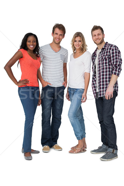 商業照片: 全長 · 年輕人 · 白 · 朋友 · 牛仔褲 · 女