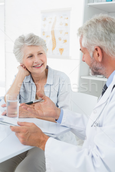 Сток-фото: женщины · старший · пациент · врач · медицинской · служба