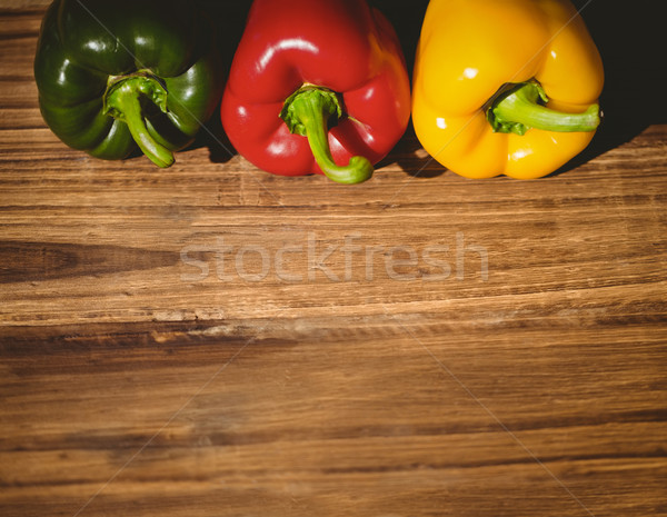 Három paprikák vágódeszka copy space konyha zöld Stock fotó © wavebreak_media