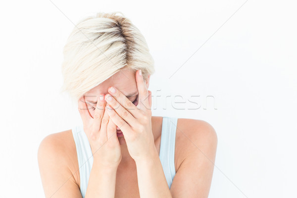 [[stock_photo]]: Triste · femme · blonde · pleurer · tête · mains · blanche