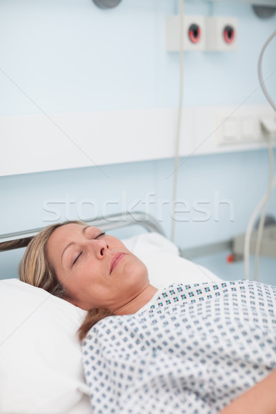 Femenino paciente cama ojos hospital Foto stock © wavebreak_media