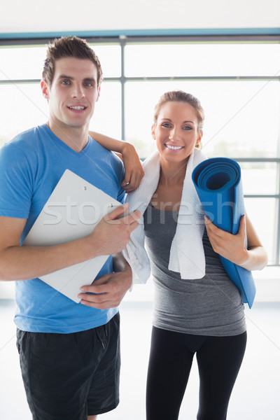 Stock foto: Ausbilder · glücklich · Client · Fitnessstudio · Sport · Gesundheit