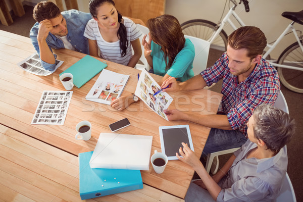 ülő kreatív üzleti csapat együtt dolgozni iroda kávé Stock fotó © wavebreak_media
