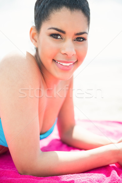 Stock fotó: Mosolygó · nő · napozás · törölköző · tengerpart · bikini · női