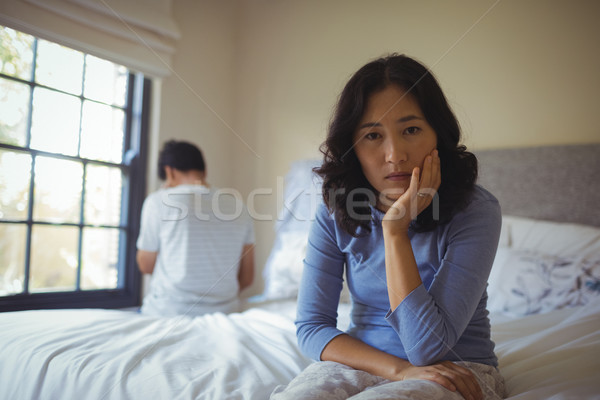 Paar andere Schlafzimmer home traurig Bett Stock foto © wavebreak_media