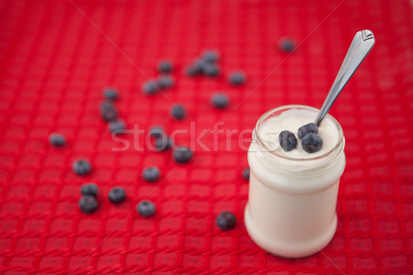 Foto d'archivio: Pot · yogurt · mirtilli · rosso · tovaglia · alimentare