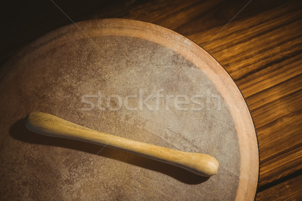 Traditional irlandez lipi masa de lemn muzică tabel Imagine de stoc © wavebreak_media