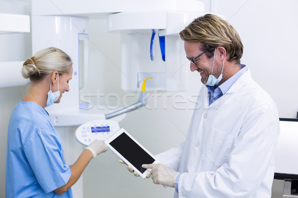 Foto stock: Dentista · dental · assistente · trabalhando · digital · comprimido